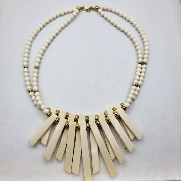 Vintage Trifari Double-Strand Cream & Goldtone Beaded Collar Necklace - Picture 4 of 12